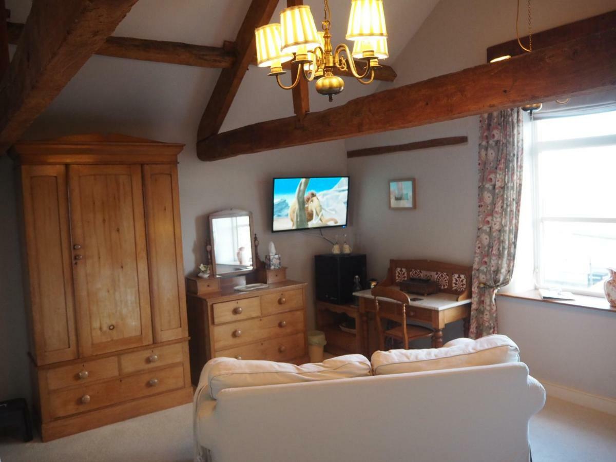 يوفيل Home Barn Bed And Breakfast المظهر الخارجي الصورة